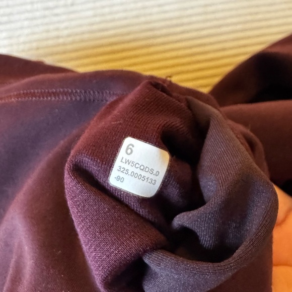 Lululemon Wunder Train High Rise Tight - 25” - Picture 5 of 6